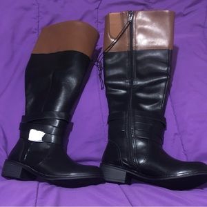 New St John's Bay Women's Boots Black Cognac Size 6M.